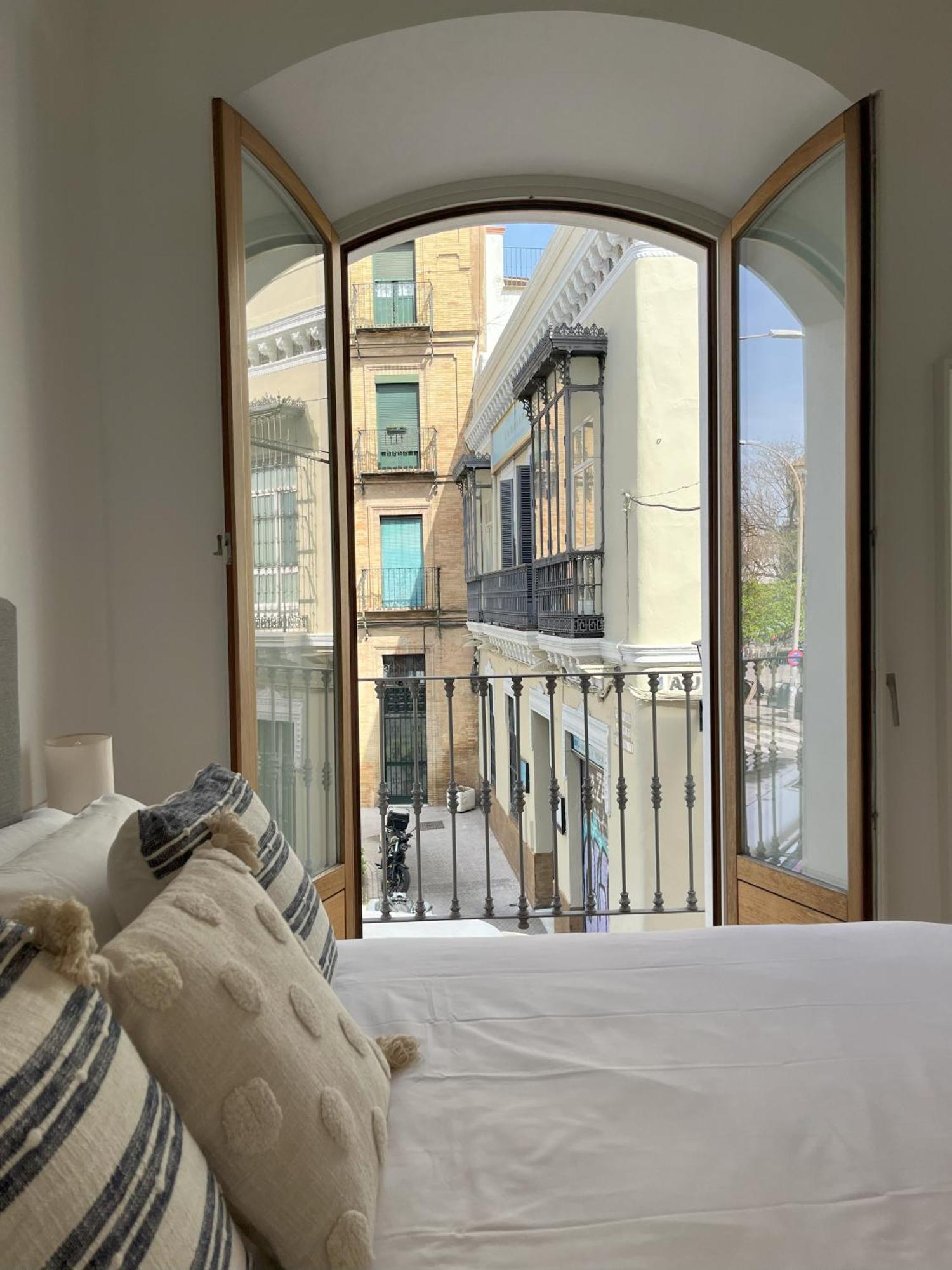 Balcones De Jauregui Premium Apartment Siviglia Esterno foto